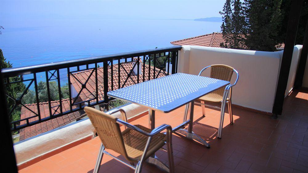 Corfu Village (Adults Only) Agios Ioannis Peristerion Exterior foto