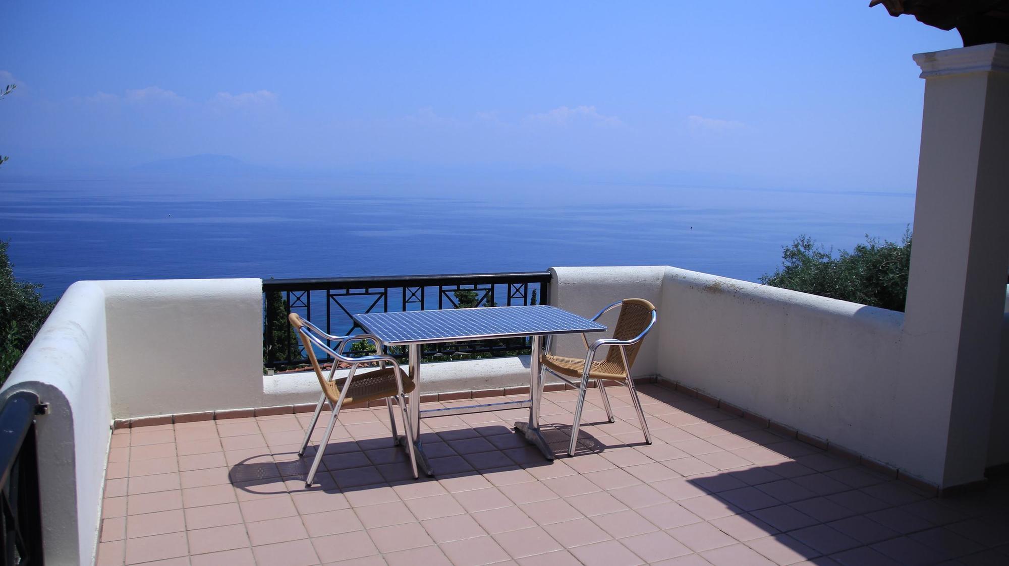 Corfu Village (Adults Only) Agios Ioannis Peristerion Exterior foto